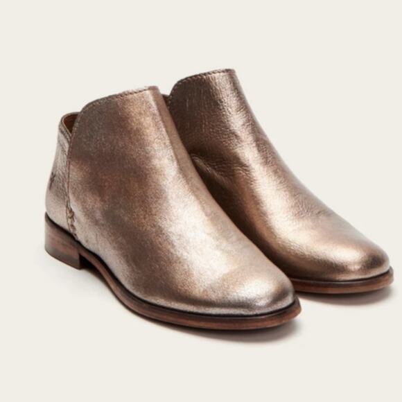 Frye Metallic Gold Leather Elyssa Shootie Pull On Bootie NWOB 7.5 - Picture 1 of 10